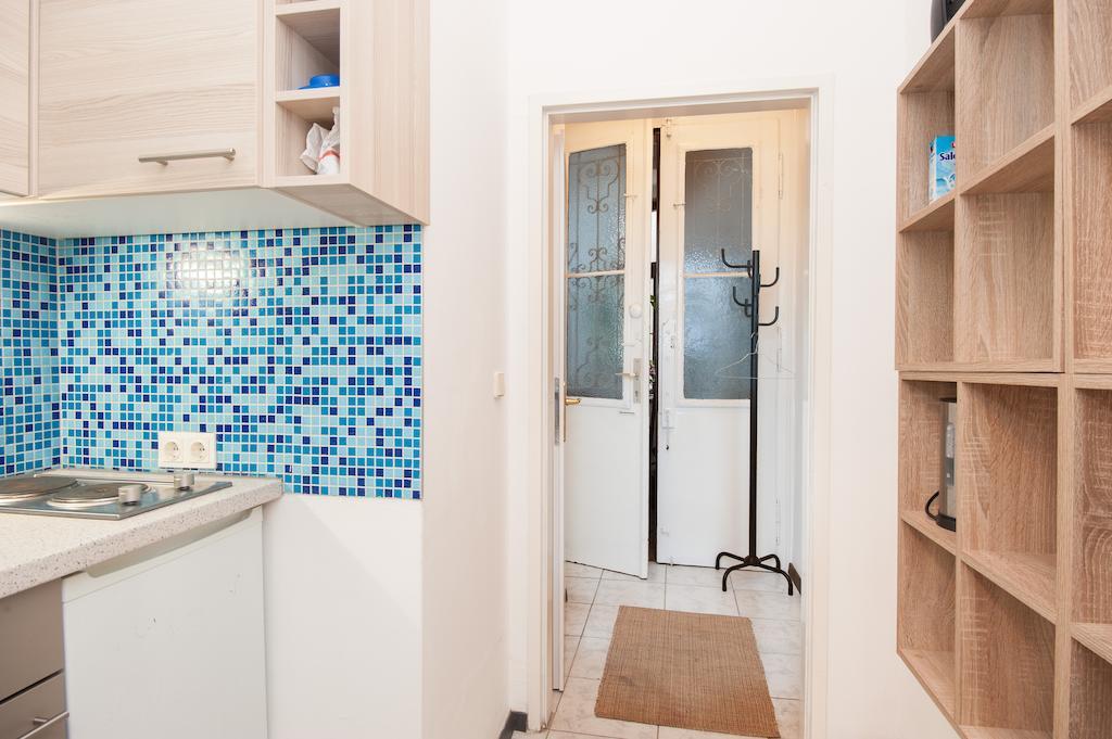 Royal Resort Apartments Westbahnhof Виена Екстериор снимка