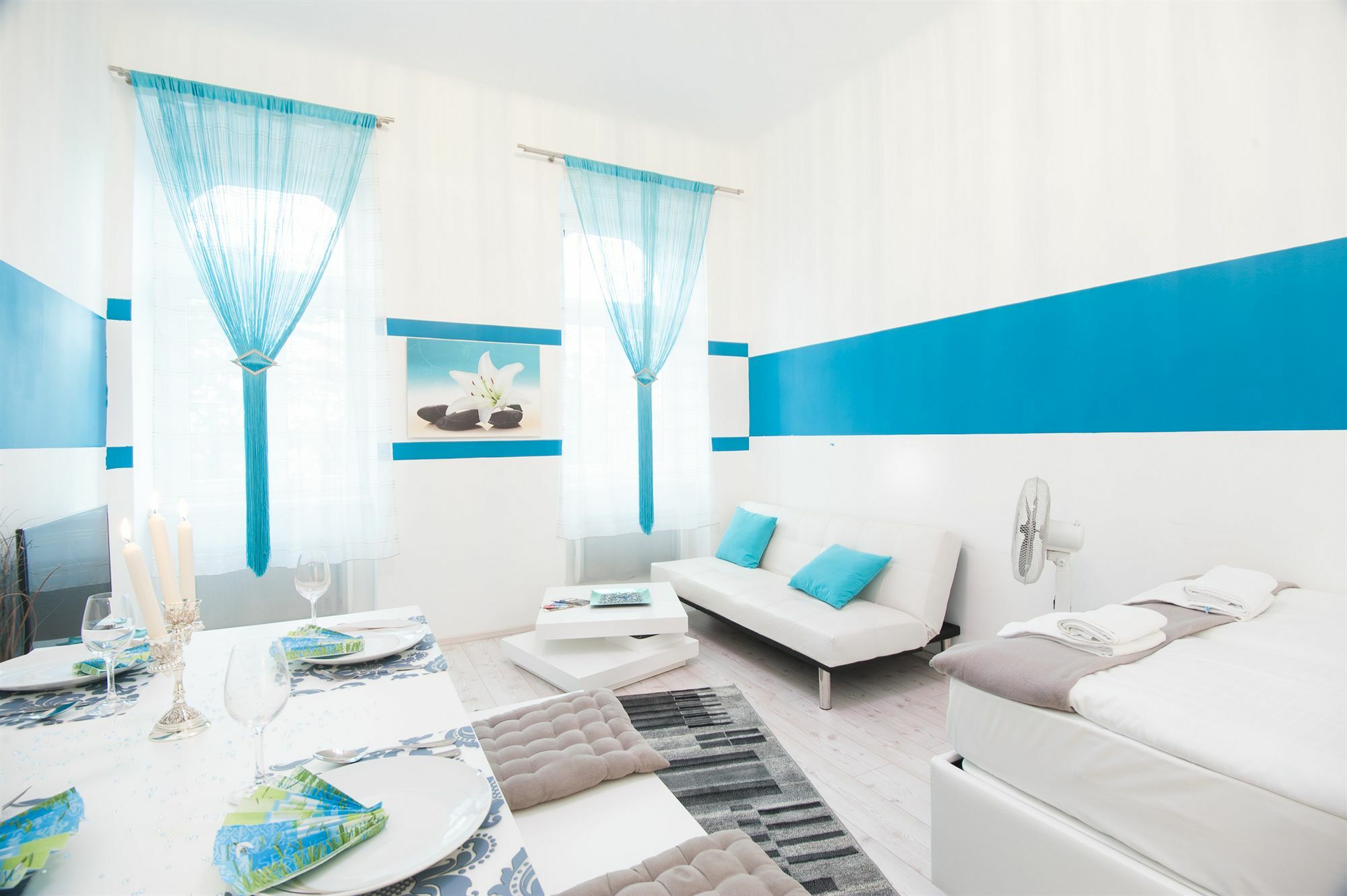 Royal Resort Apartments Westbahnhof Виена Екстериор снимка
