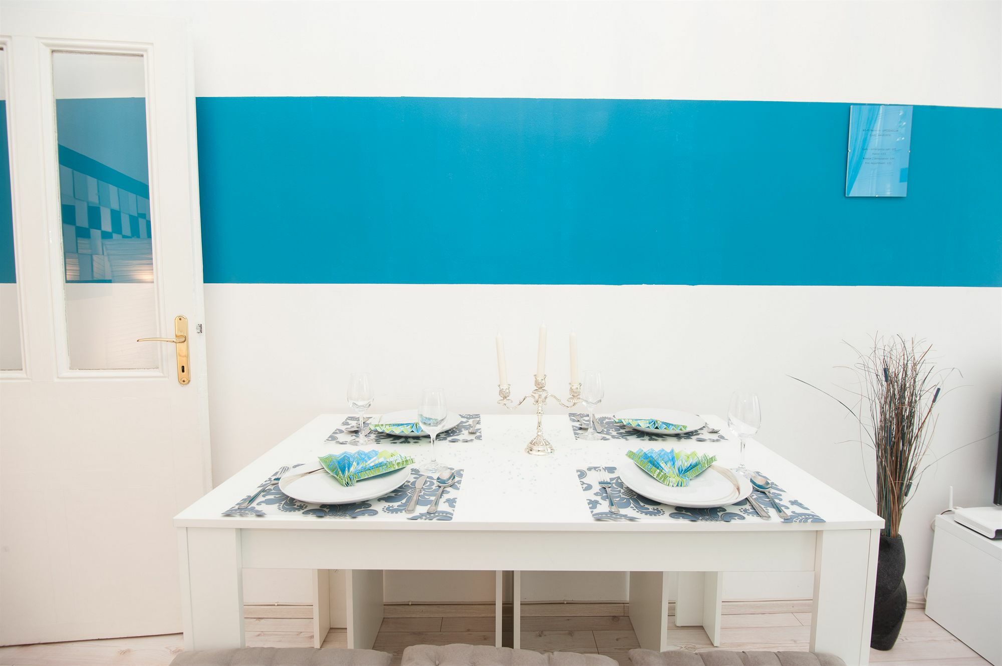 Royal Resort Apartments Westbahnhof Виена Екстериор снимка