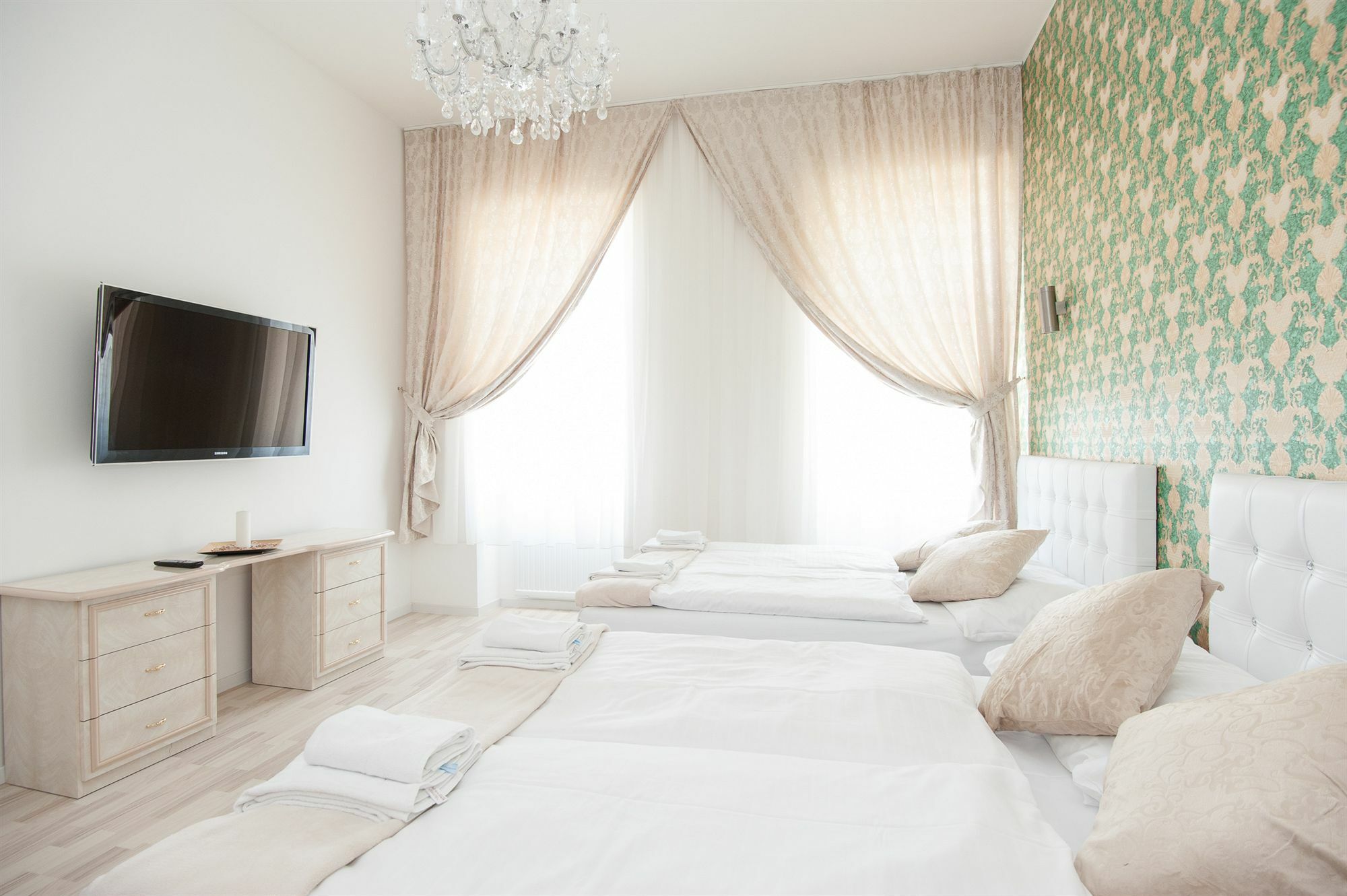 Royal Resort Apartments Westbahnhof Виена Екстериор снимка