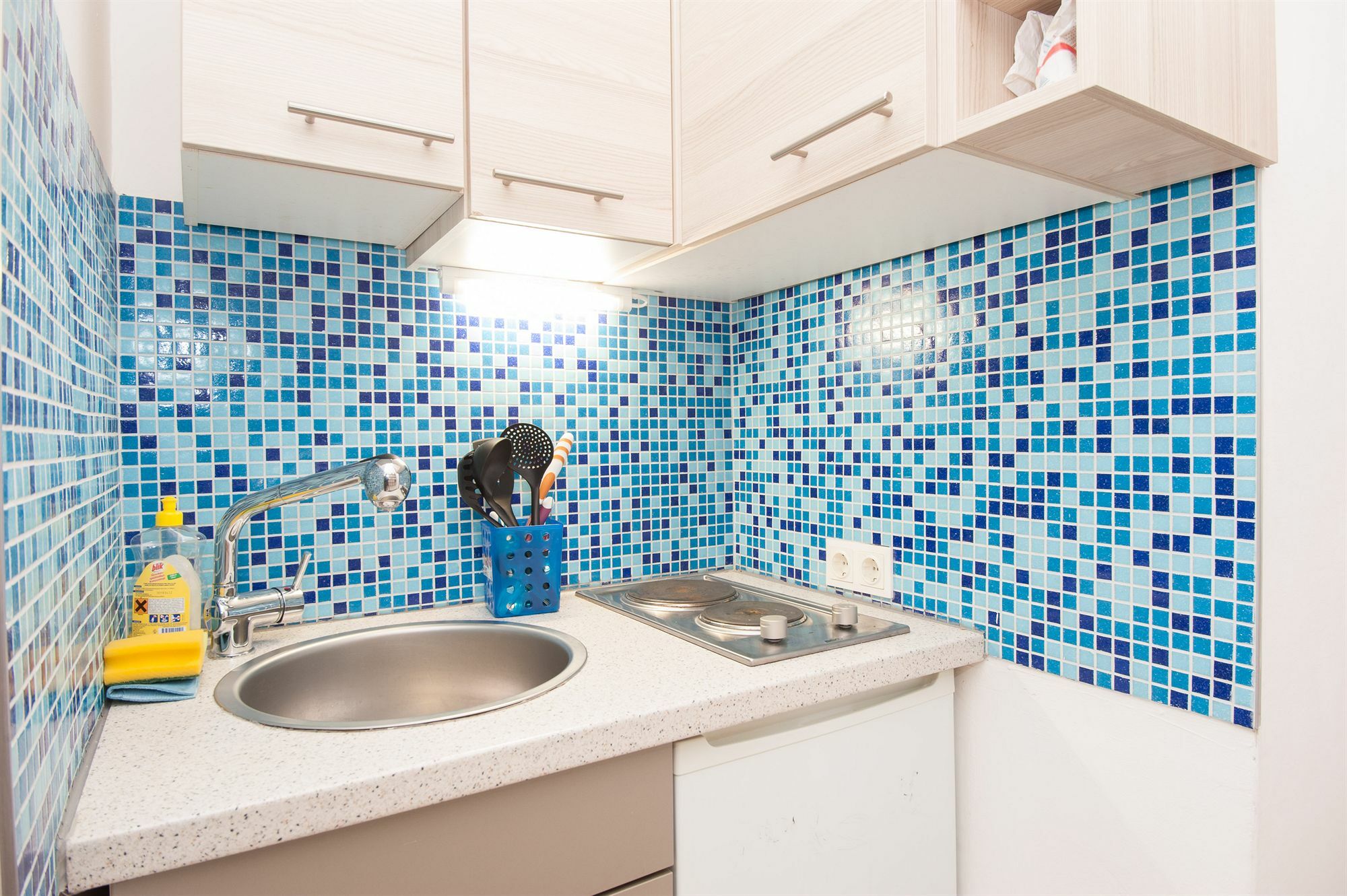 Royal Resort Apartments Westbahnhof Виена Екстериор снимка